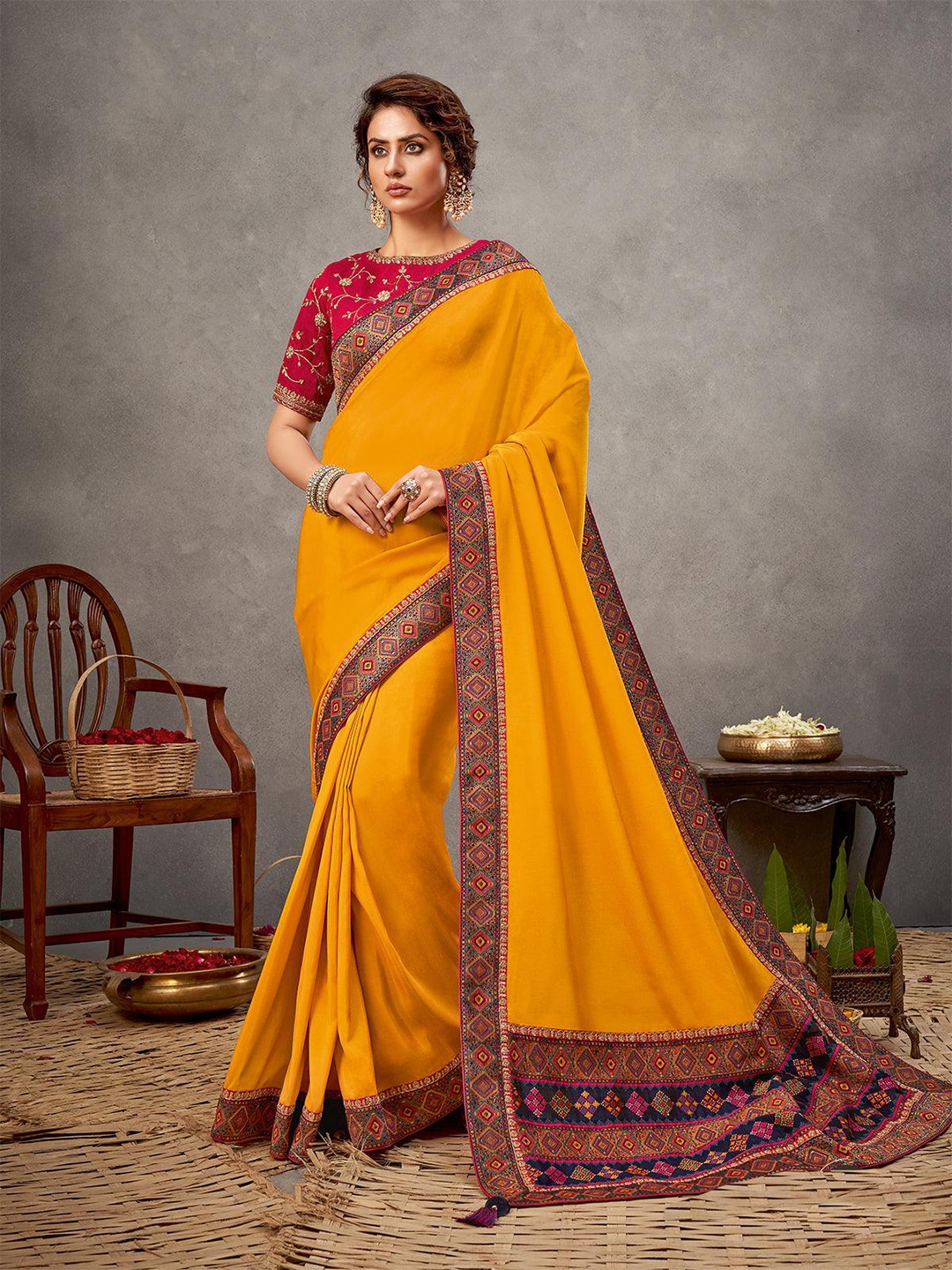 

ODETTE Sequinned Detailed Saree, Yellow