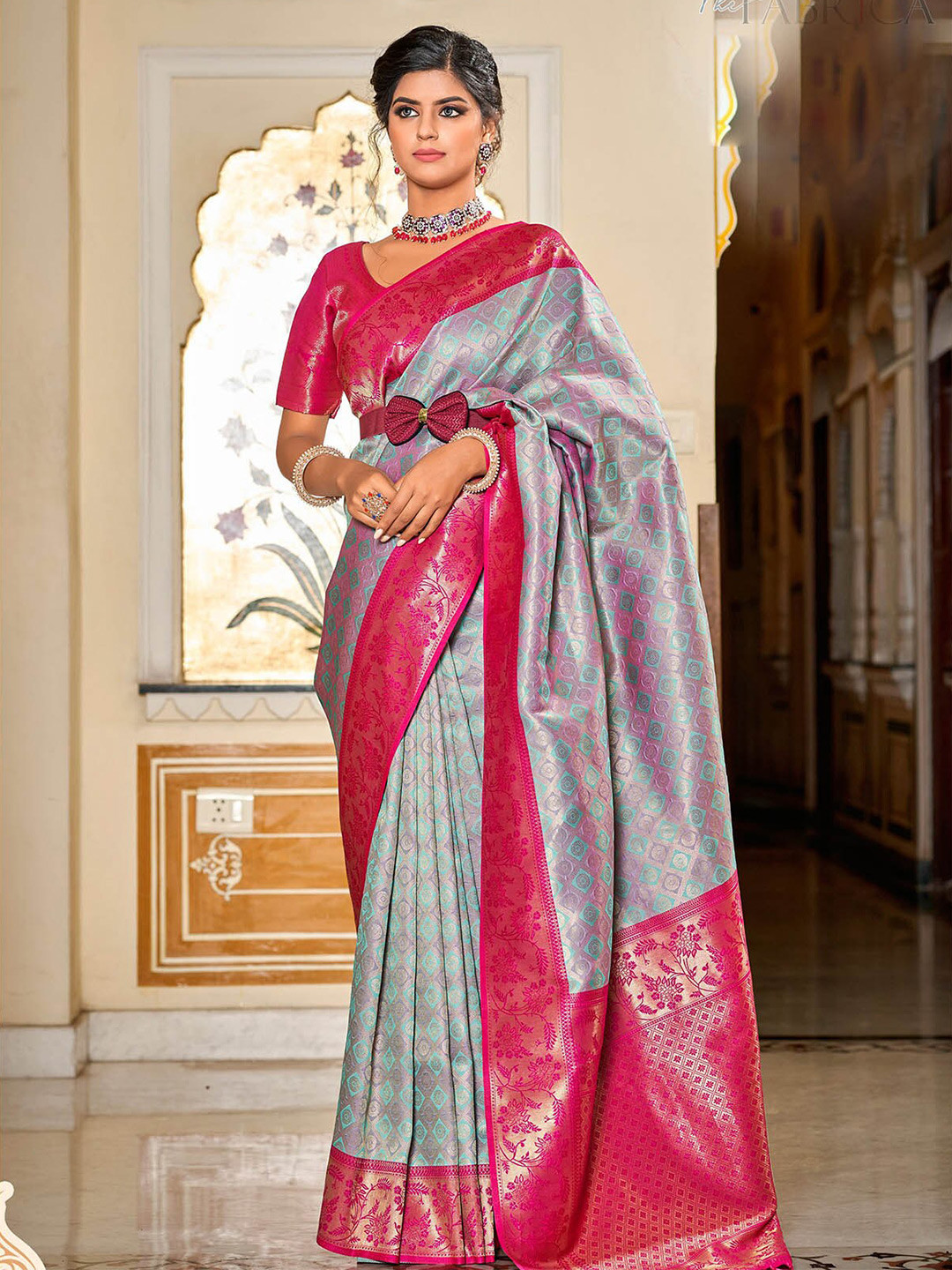 

ODETTE Ethnic Motifs Woven Design Zari Saree, Blue