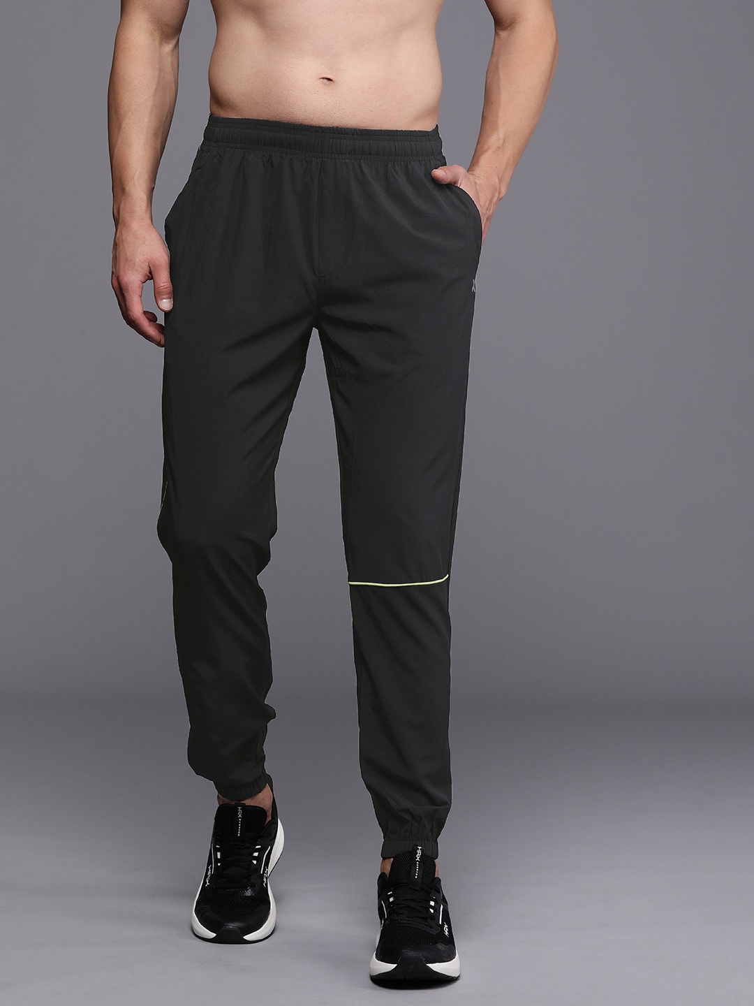 

HRX by Hrithik Roshan Men Rapid-Dry Training Joggers, Black
