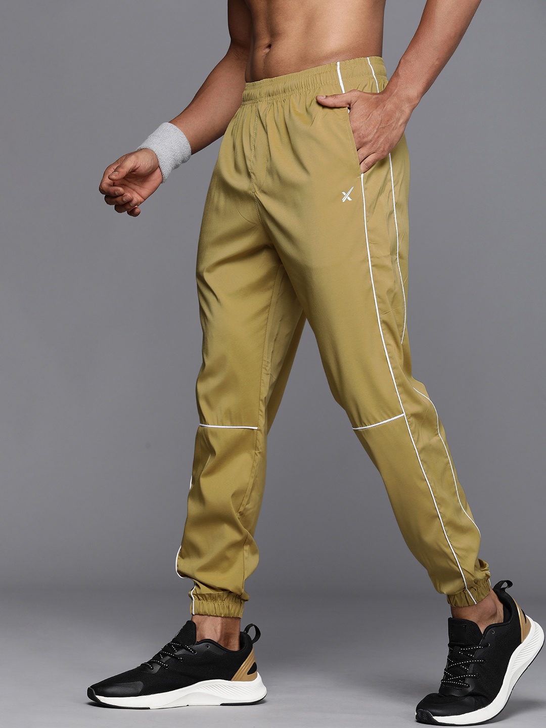 

HRX by Hrithik Roshan Men Rapid-Dry Antimicrobial Training Joggers, Olive