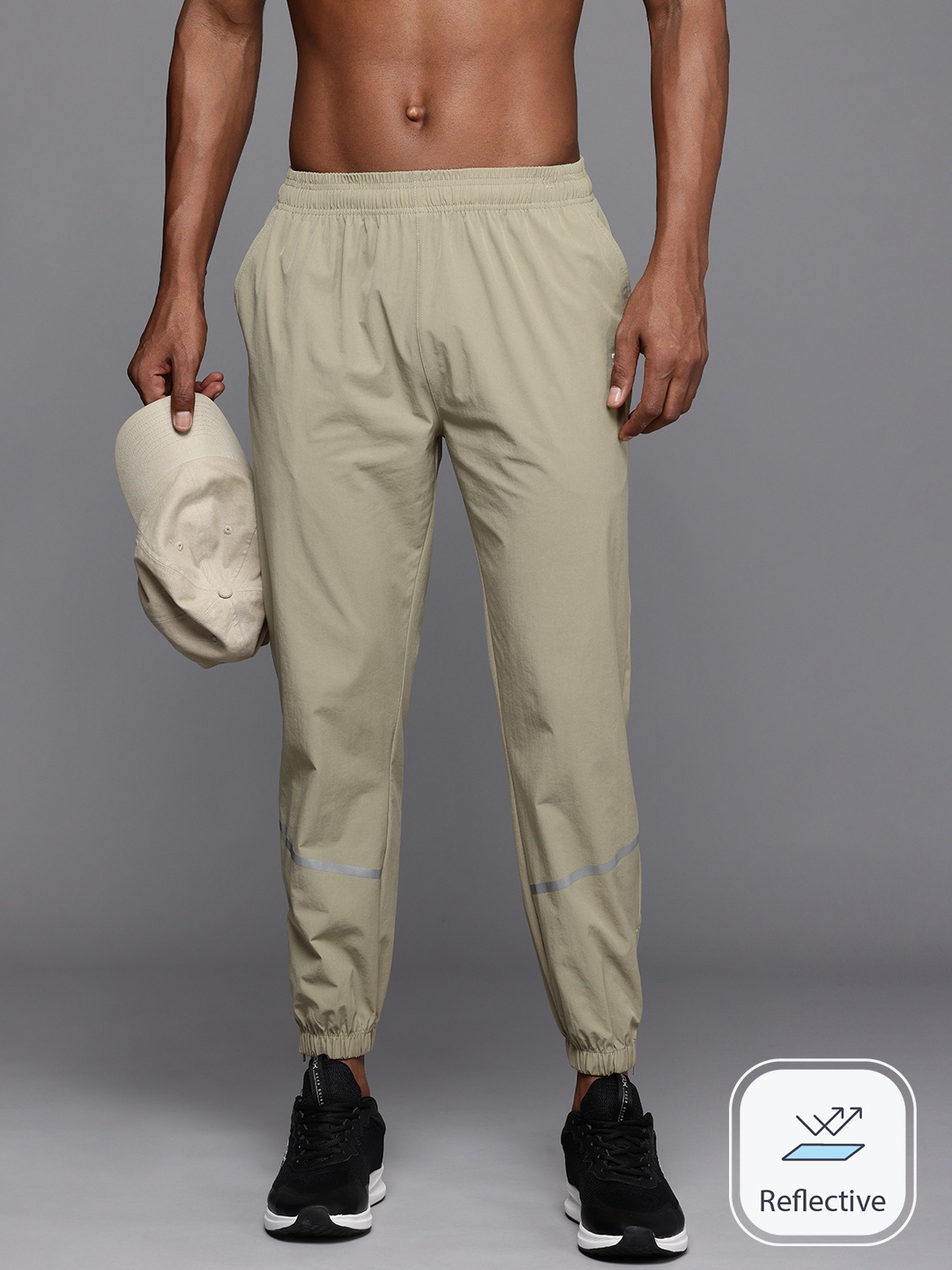 

HRX by Hrithik Roshan Men Rapid-Dry Antimicrobial Training Joggers, Khaki