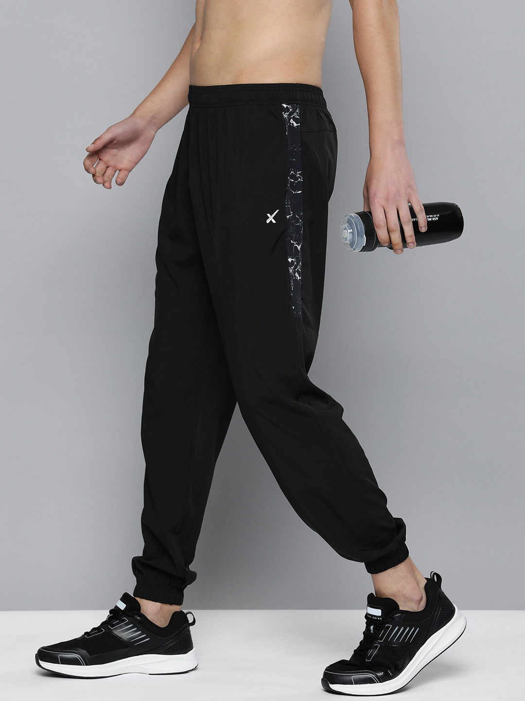 

HRX by Hrithik Roshan Men Solid Rapid-Dry Running Track Pants With Side Print, Black