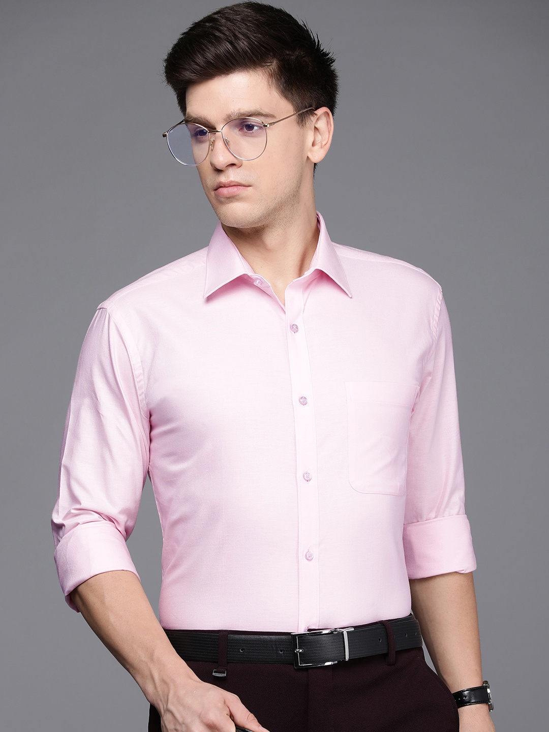 

Raymond Solid Slim Fit Pure Cotton Formal Shirt, Pink