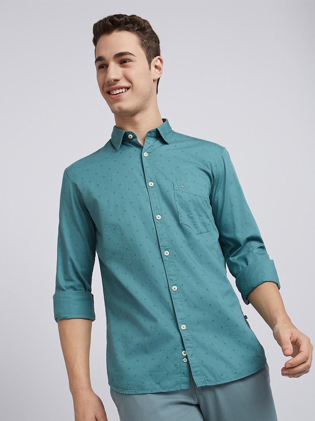 

Parx Men Pure Cotton Slim Fit Printed Casual Shirt, Green