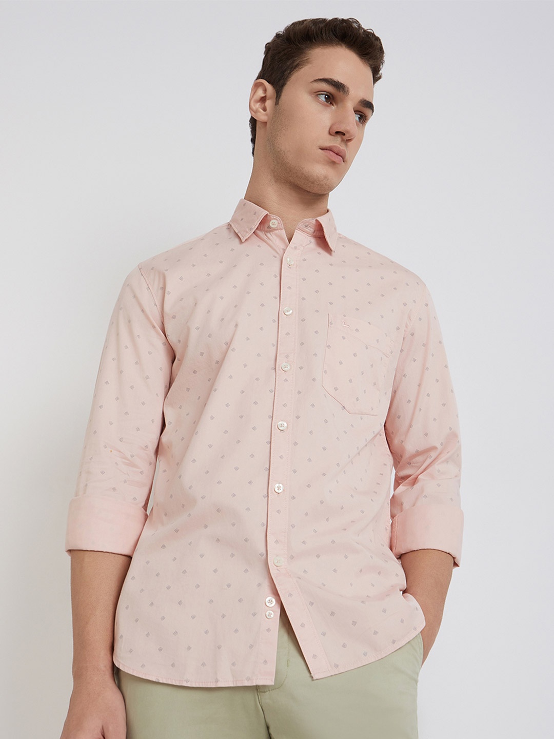 

Parx Pure Cotton Slim Fit Geometric Printed Casual Shirt, Peach