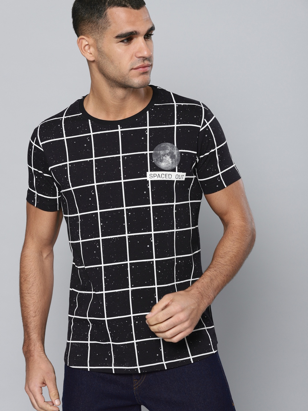 

Kook N Keech Men Black White Checked Round Neck Pure Cotton T-shirt