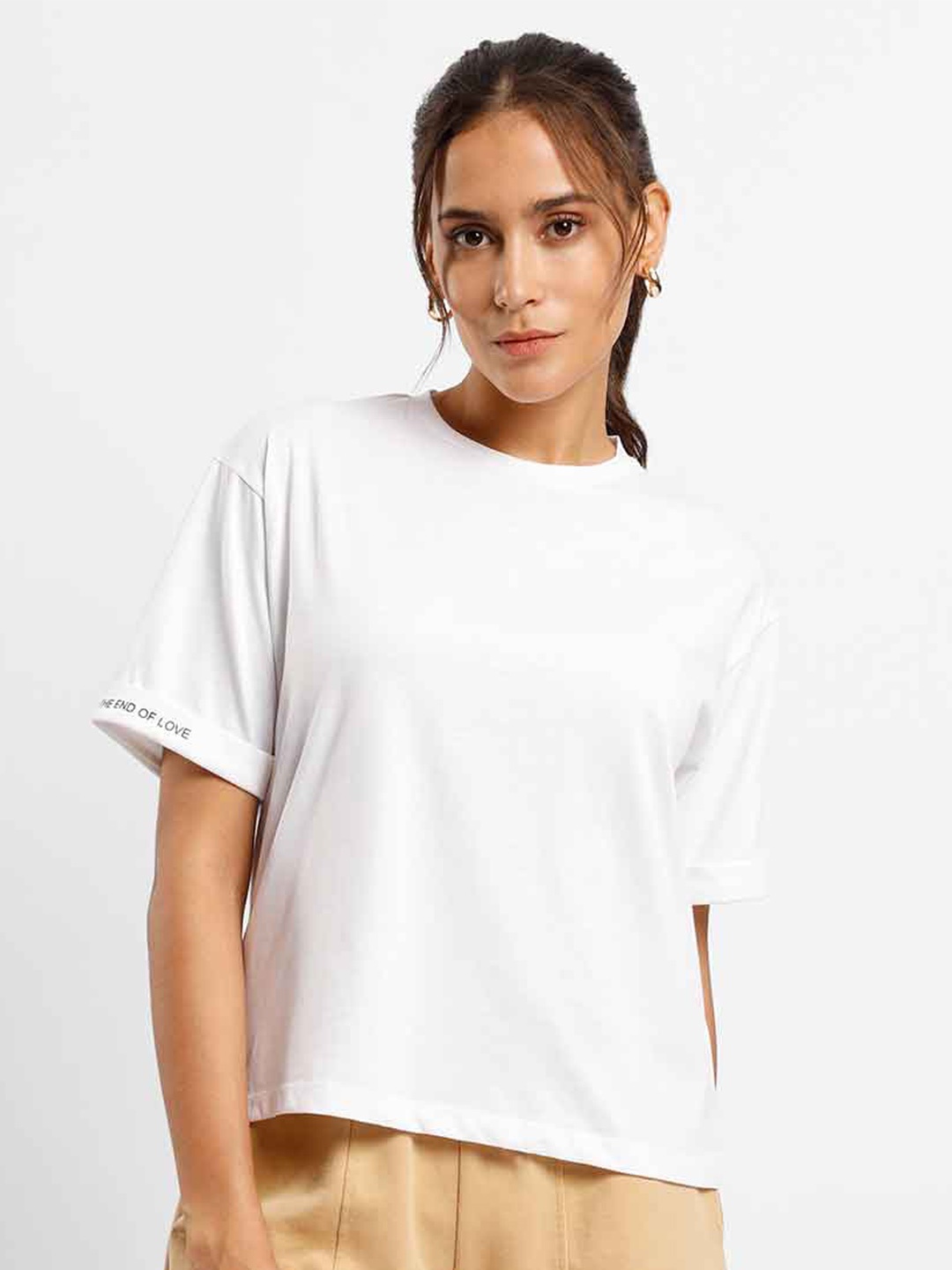 

NOBERO The Fashleisure Edit Round Neck Drop-Shoulder Sleeves T-shirt, White