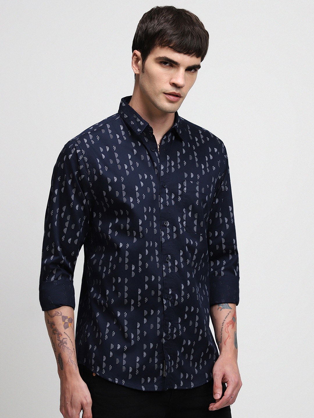 

Dennis Lingo Conversational Printed Pure Cotton Casual Slim Fit Shirt, Navy blue