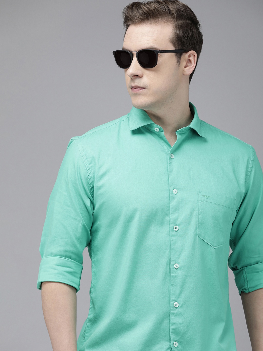 

Park Avenue Pure Cotton Solid Slim Fit Casual Shirt, Green