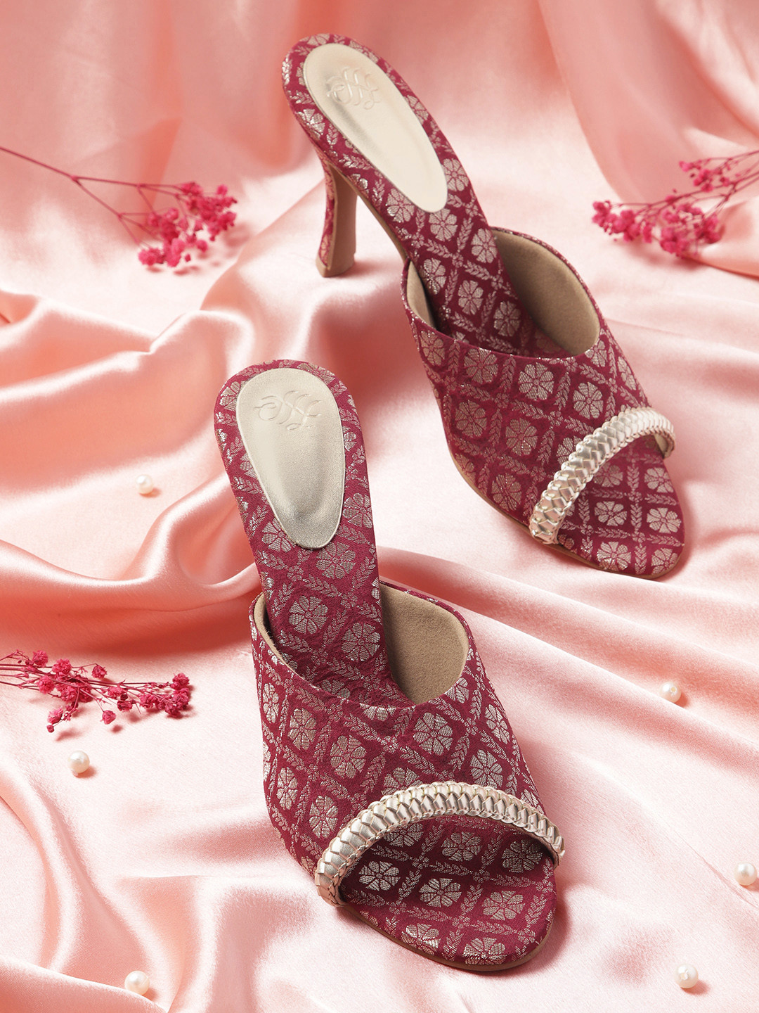 

House of Pataudi Woven Design Ethnic Slim Heels, Maroon