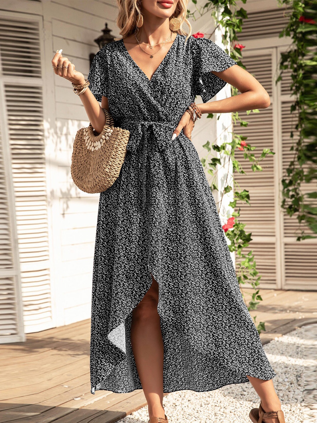 

StyleCast Black & White Floral Printed Wrap Midi Dress