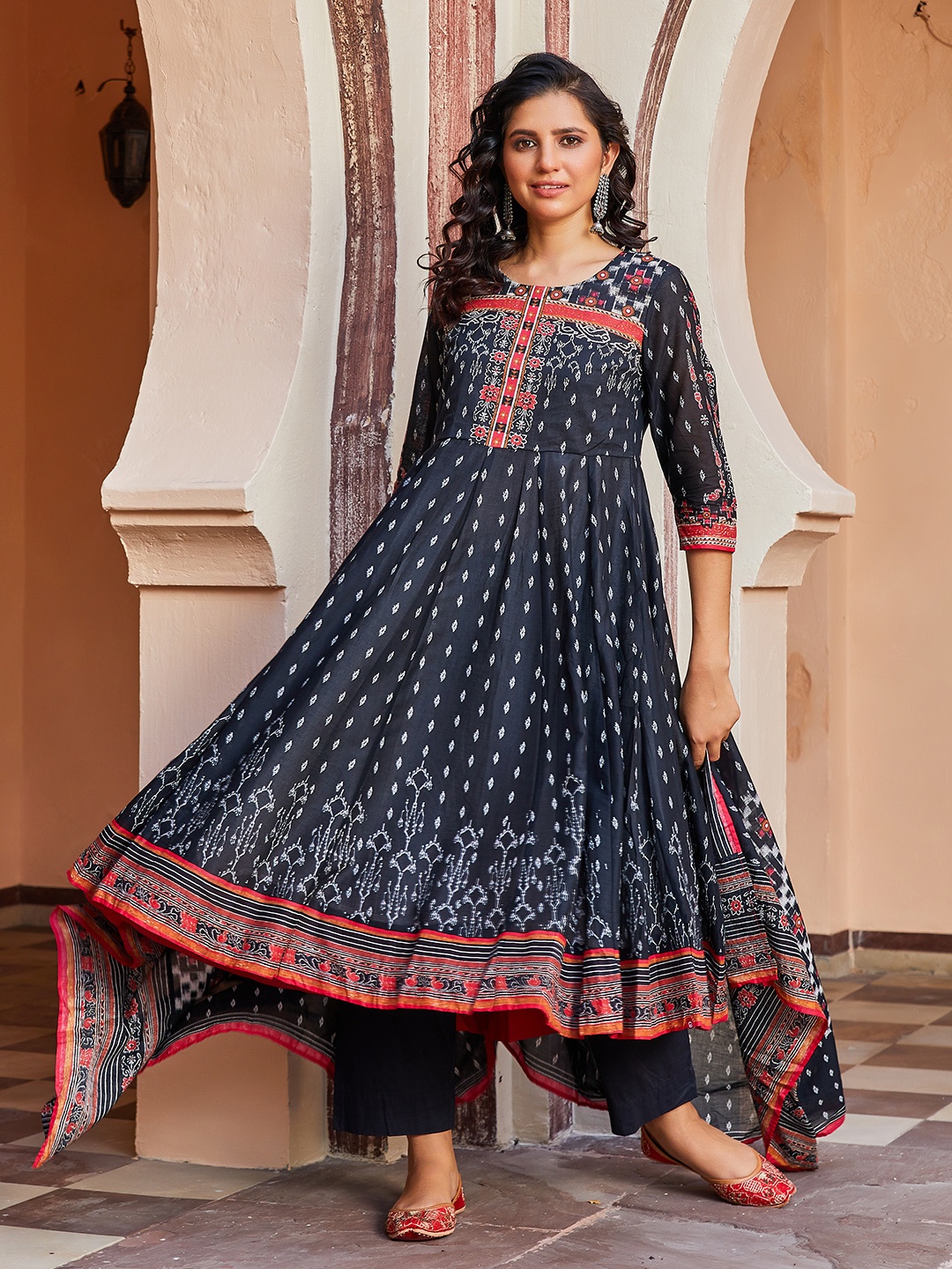 

Biba Ethnic Motifs Printed Round Neck Anarkali Kurta With Palazzos & Dupatta, Black