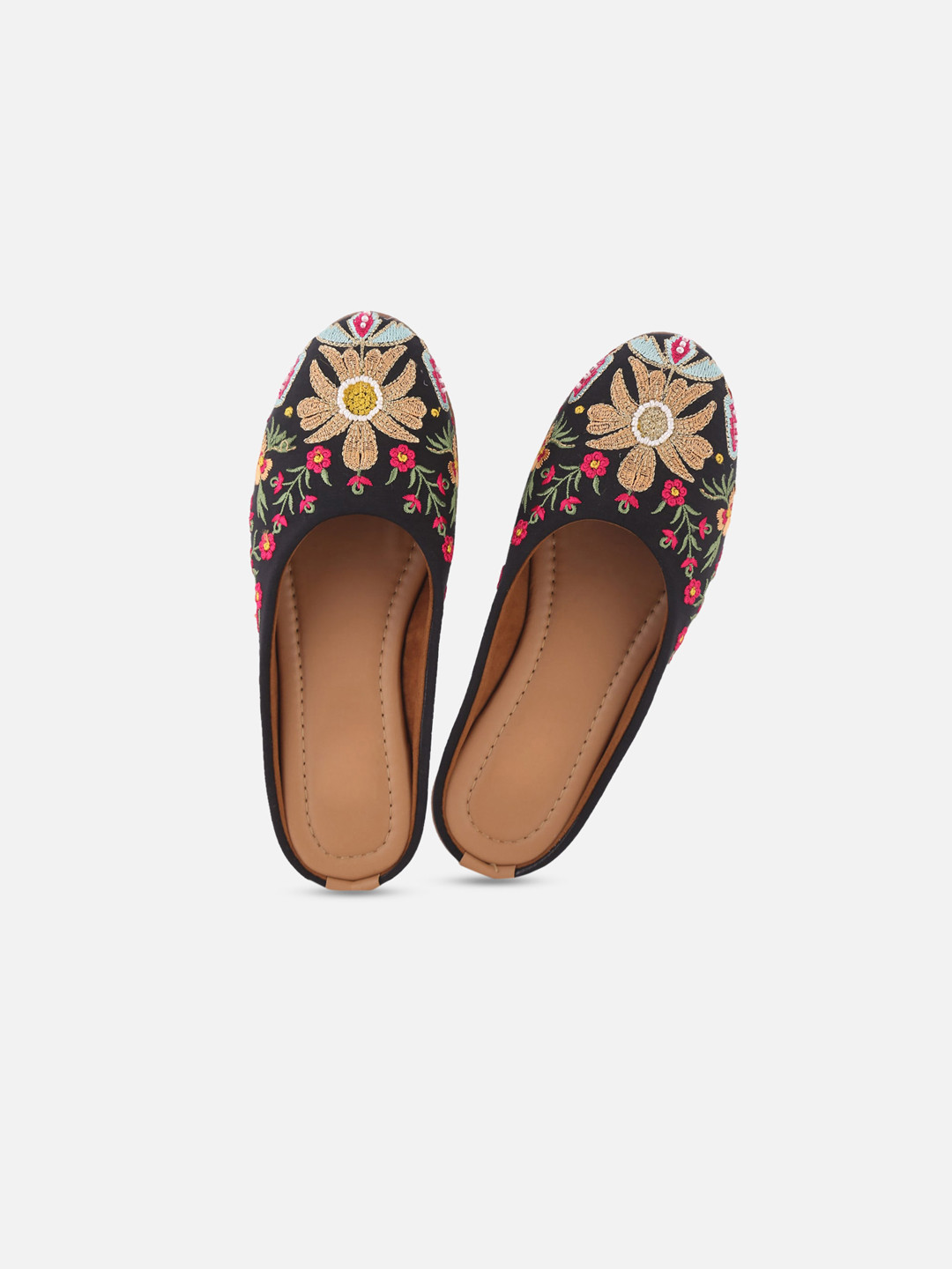 

White World Girls Embroidered Ethnic Mules, Black