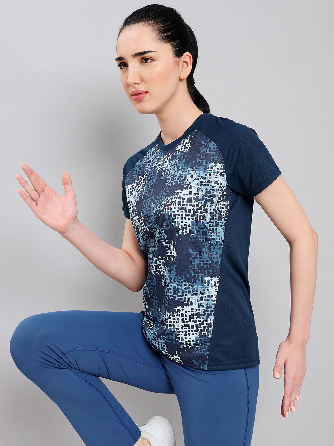

Technosport Antimicrobial Abstract Printed Round Neck Slim Fit T-Shirts, Blue