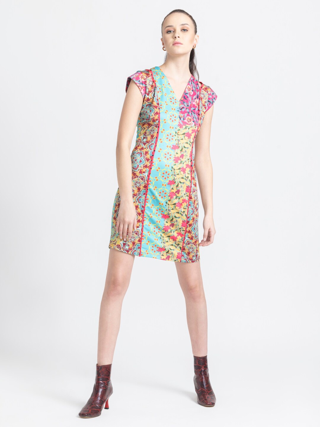 

SHAYE Green Floral Printed Cut Outs Detail Sheath Dress