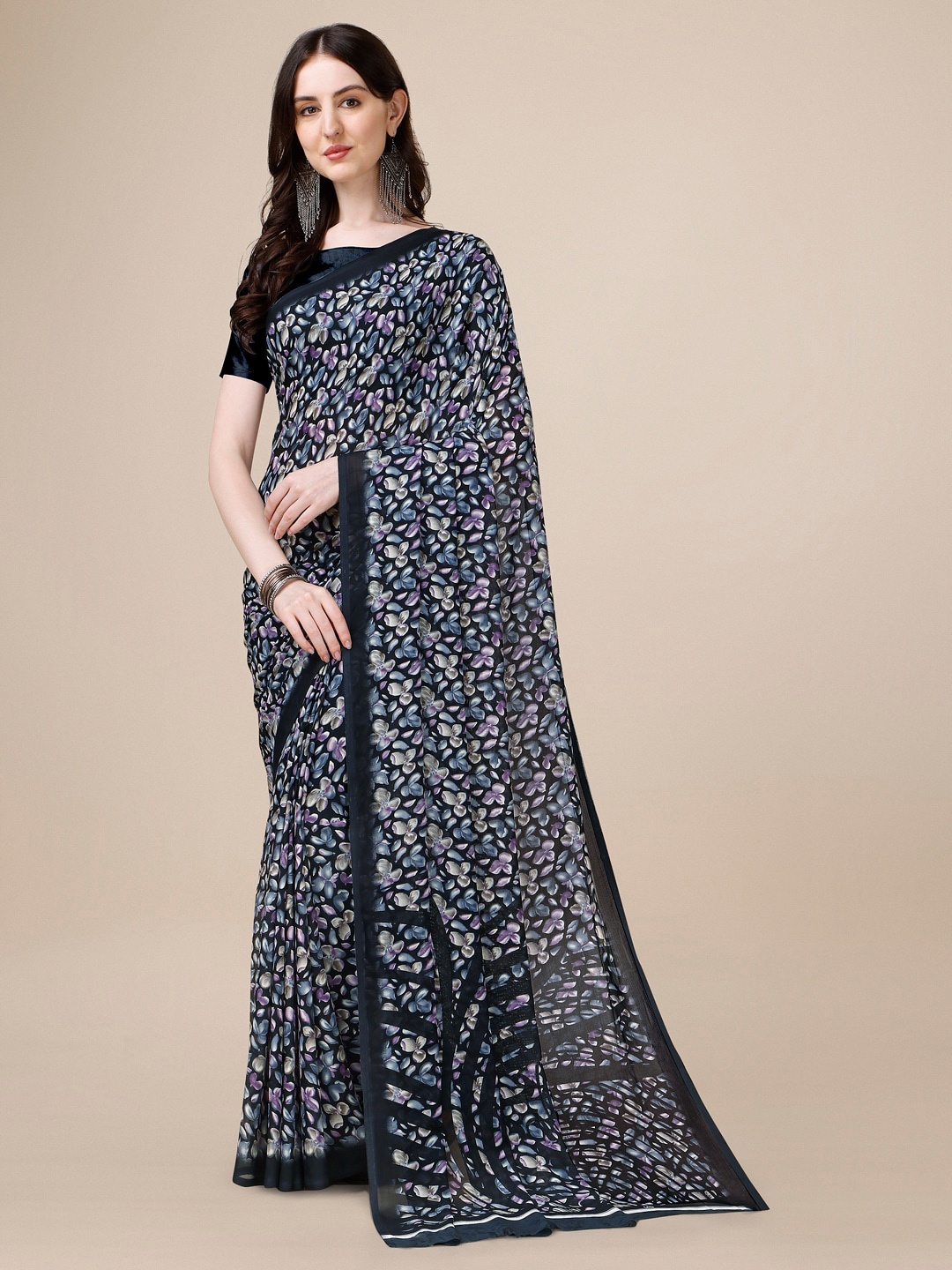 

Sangria Floral Printed Pure Georgette Saree, Black