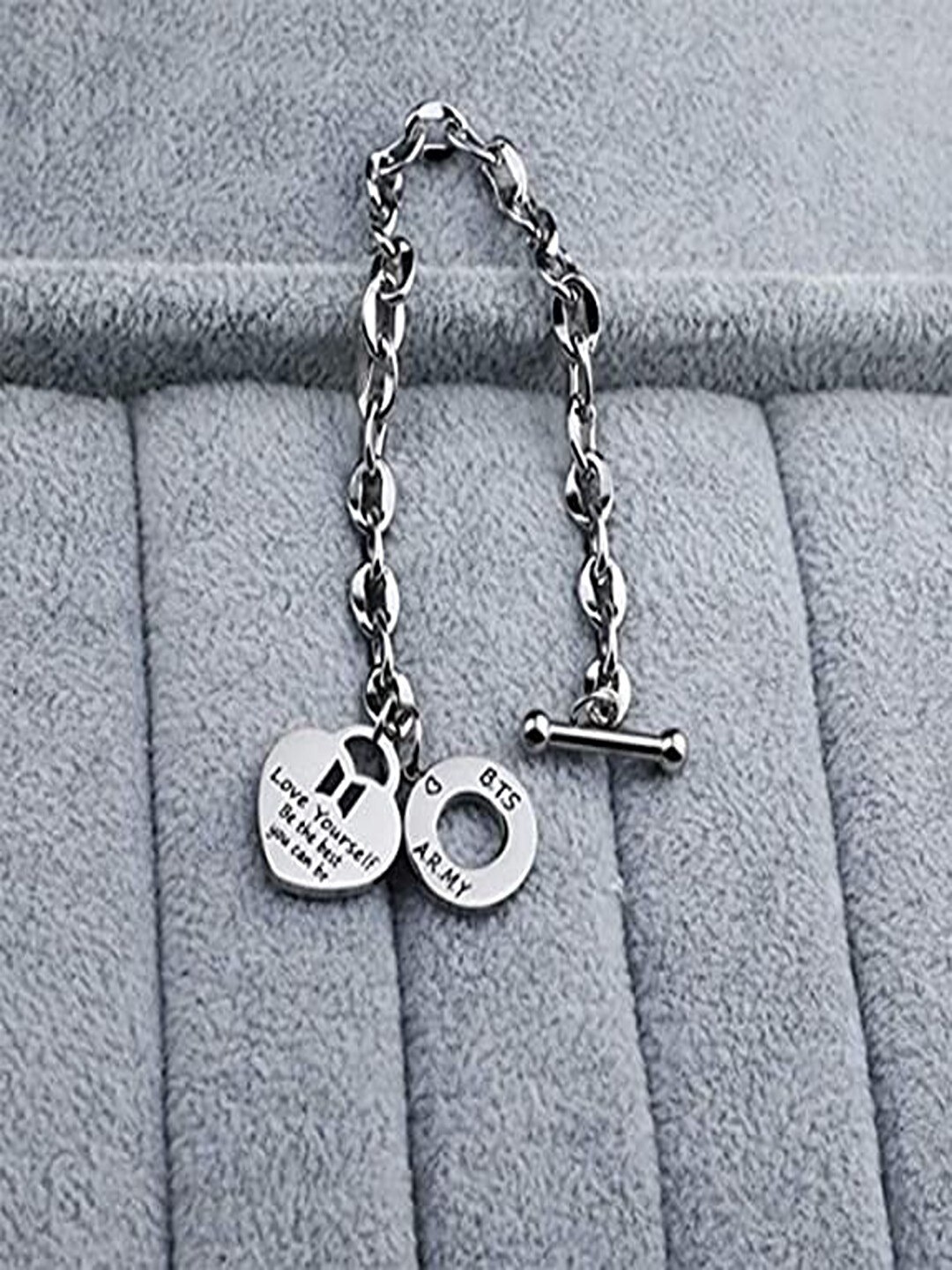 

UNIVERSITY TRENDZ Women Silver-Plated Charm Bracelet