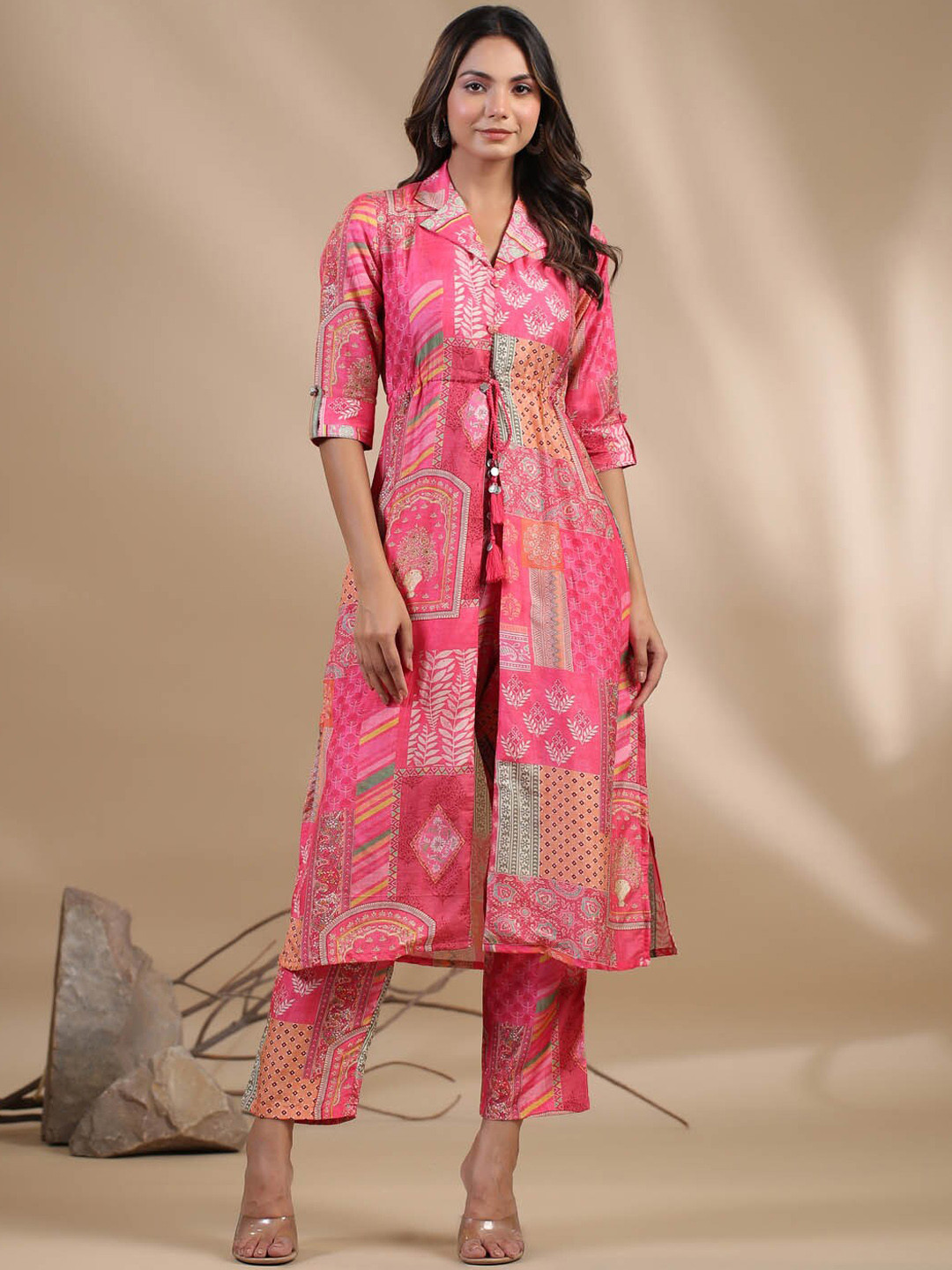 

Meena Bazaar Ethnic Motifs Printed V-Neck Roll-Up Sleeves High Slit Kurta With Trousers, Pink