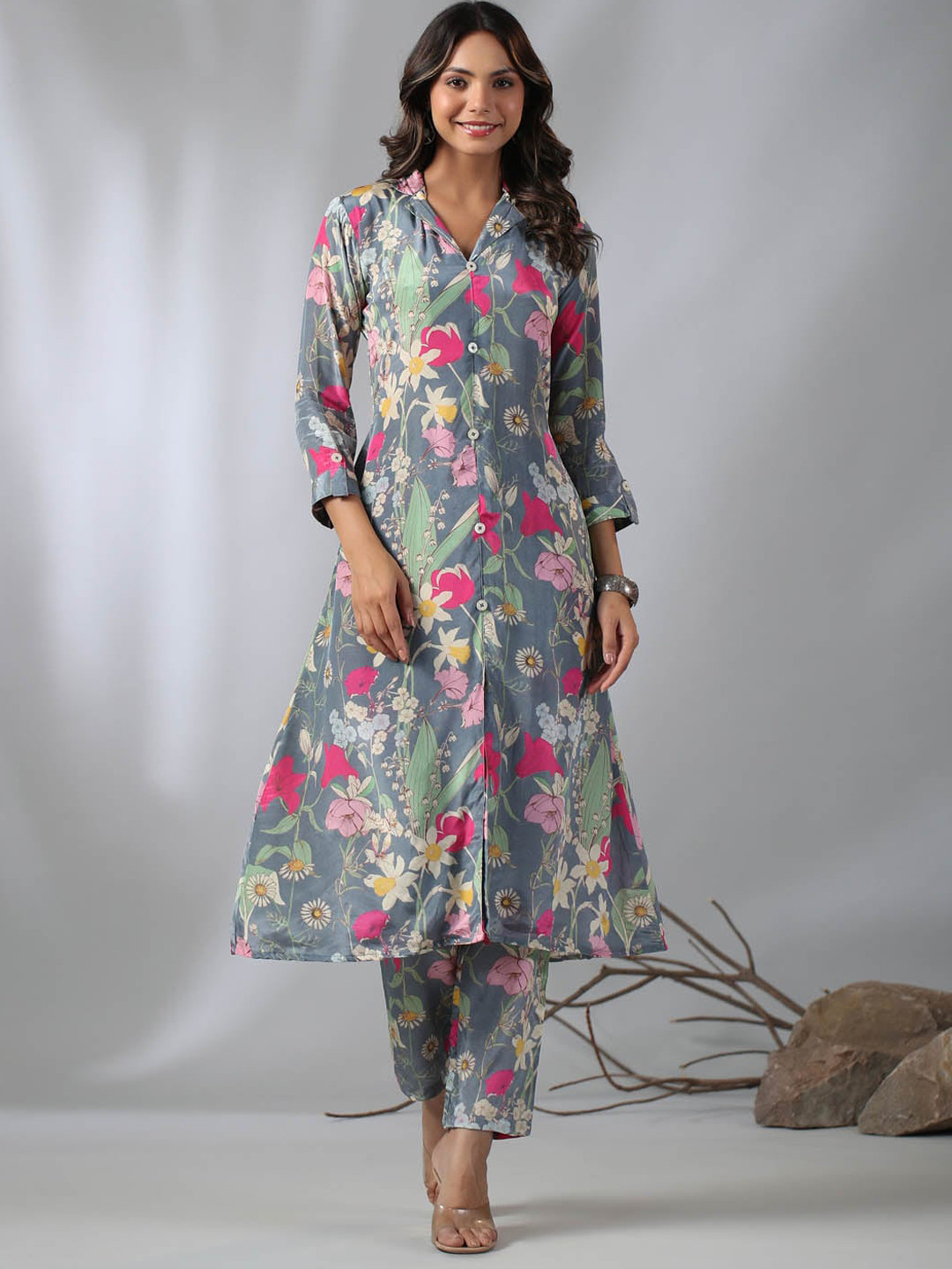 

Meena Bazaar Floral Printed Shirt Collar Kurta with Trousers, Grey