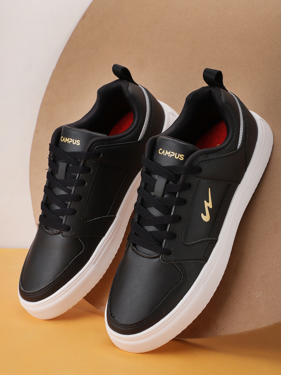 

Campus Men Contrast Sole Sneakers, Black