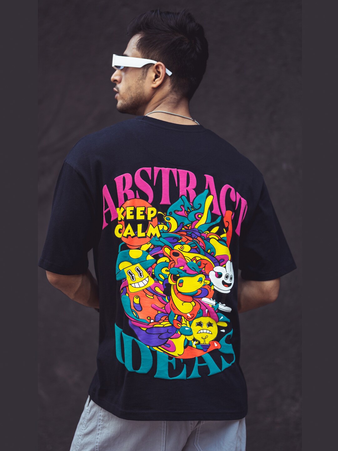 

Powerlook Graphic Printed Oversize Drop Shoulder Cotton T-shirt, Black