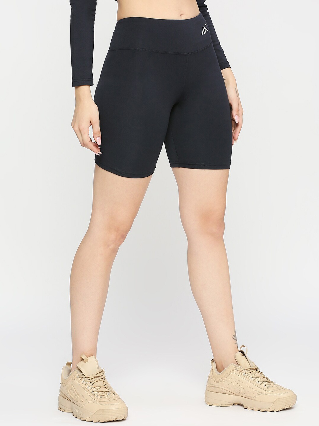 

AESTHETIC NATION Women Rapid-Dry Skinny Fit High-Rise Sports Shorts, Navy blue
