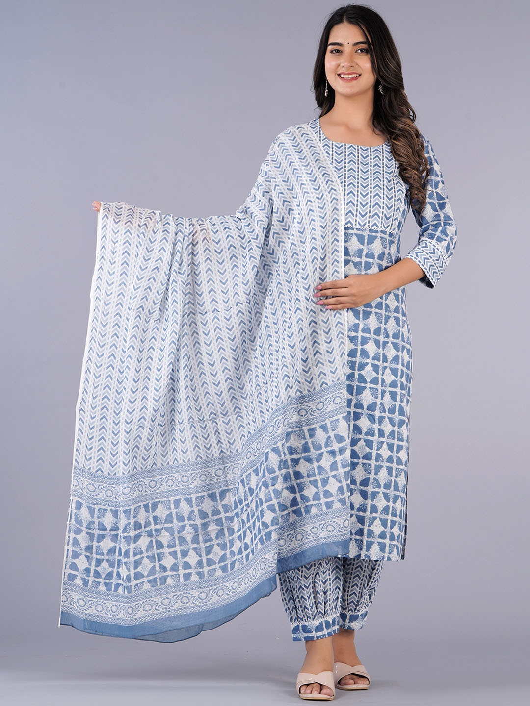 

JAIPURI COLLECTION Geometric Print Pure Cotton Straight Kurta with Trousers & With Dupatta, Blue