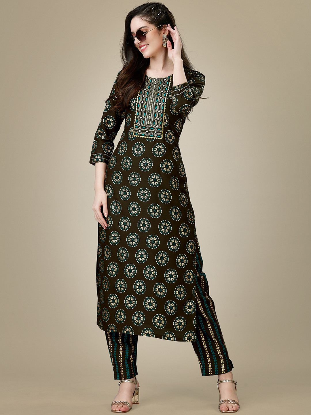 

eshami Ethnic Motifs Printed Kurta with Trousers, Black