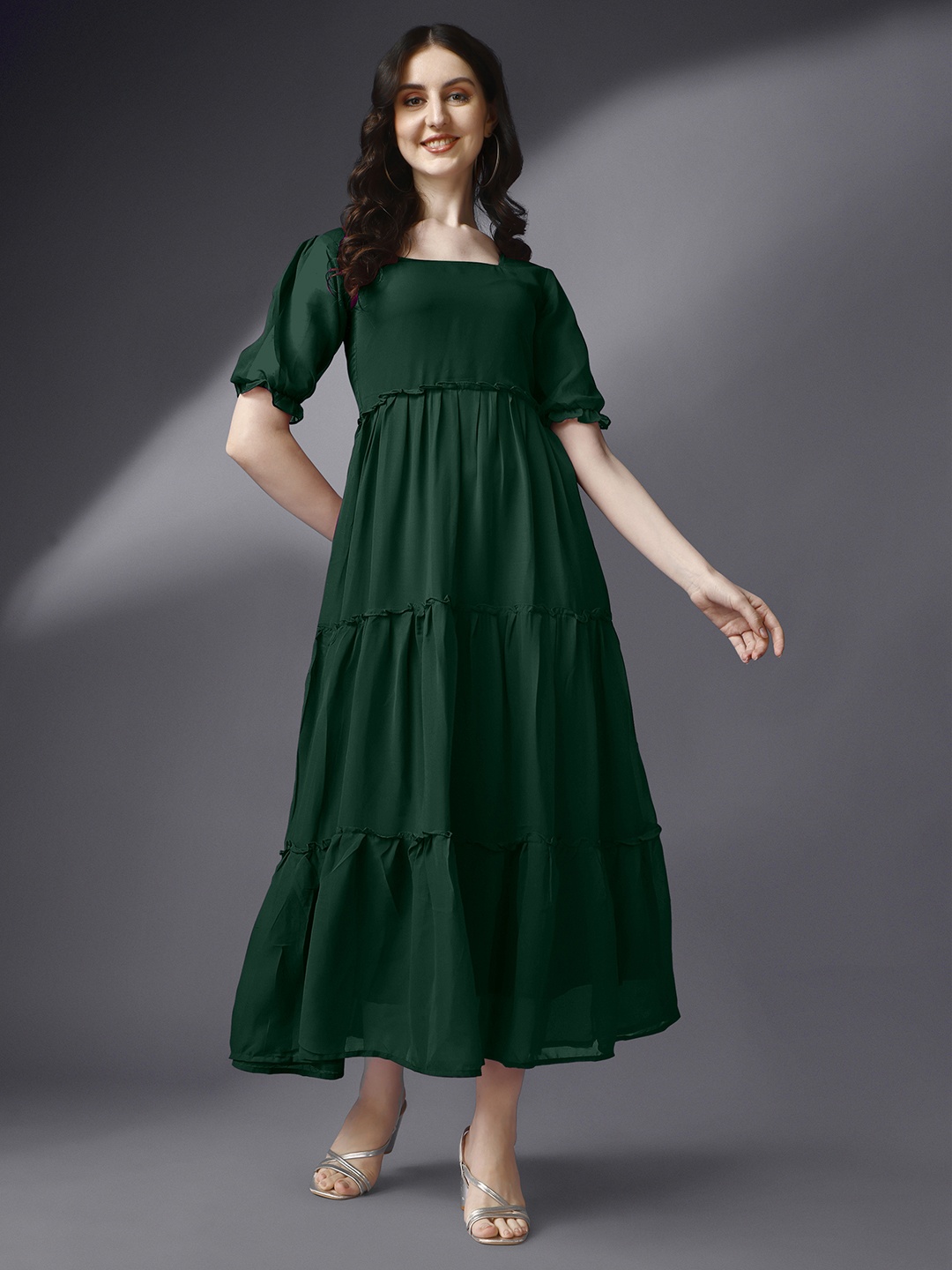 

Femvy Square Neck Pleated Detailed Georgette Maxi Dress, Green