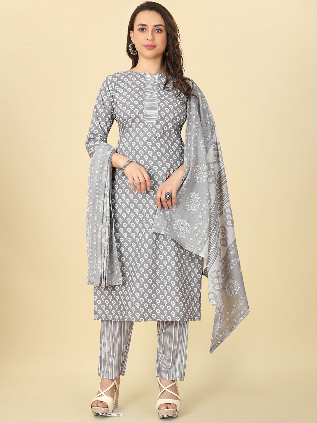 

KALINI Ethnic Motif Printed Kurta with Trousers & With Dupatta, Grey