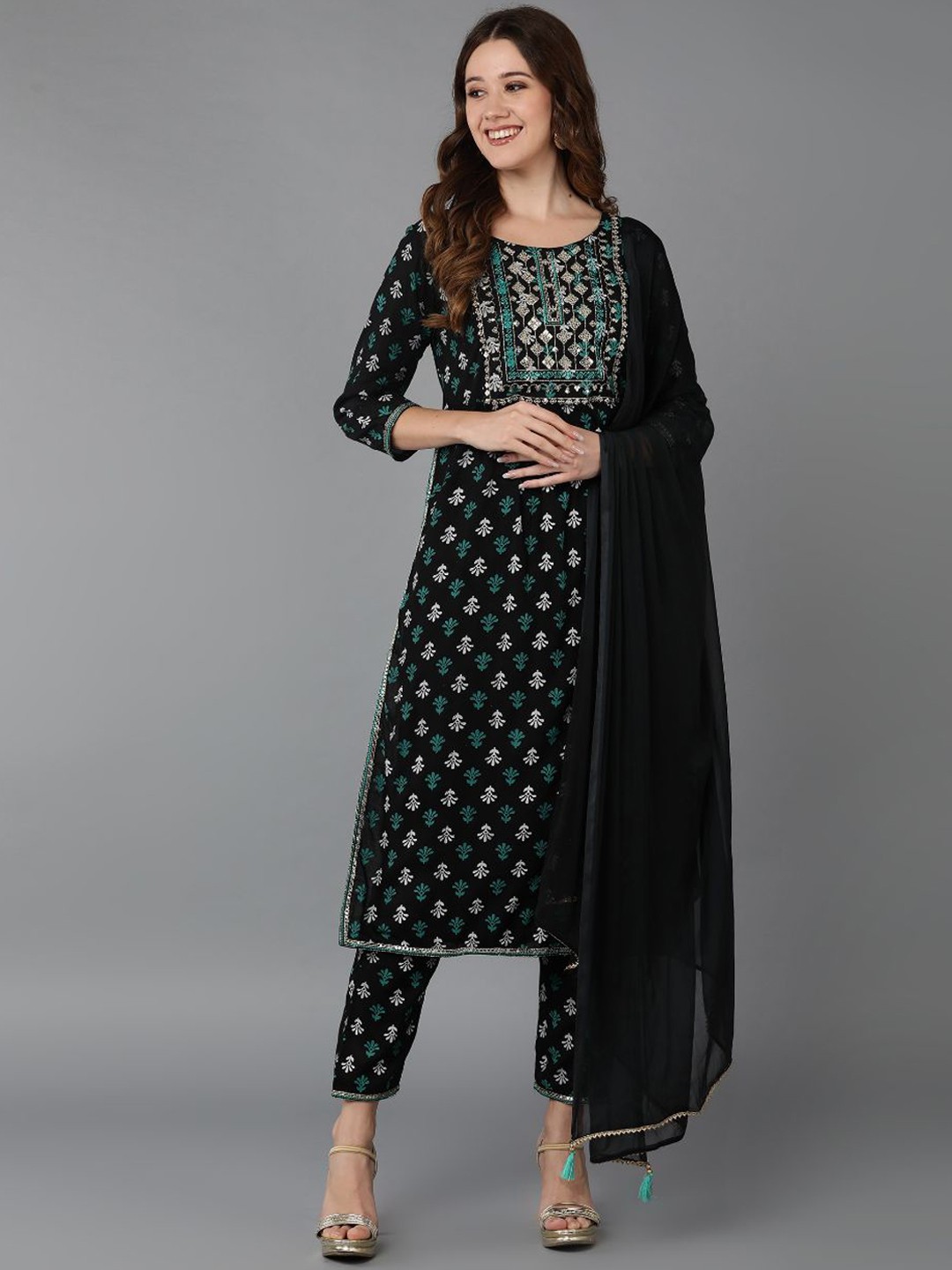 

Glorious Floral Printed Thread Work Kurta & Trousers With Dupatta, Black