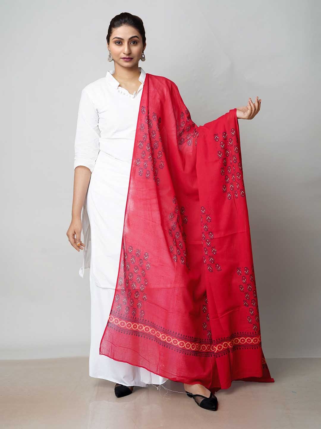 

Unnati Silks Ethnic Motifs Printed Pure Cotton Dupatta, Red