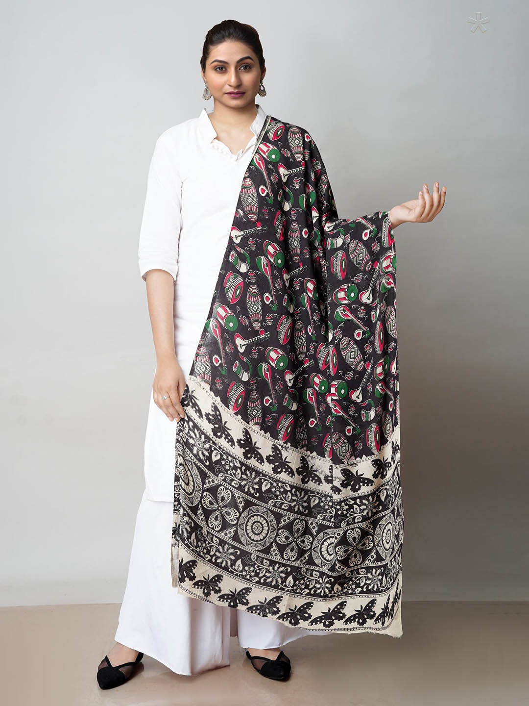 

Unnati Silks Kalamkari Motifs Printed Pure Cotton Dupatta, Black