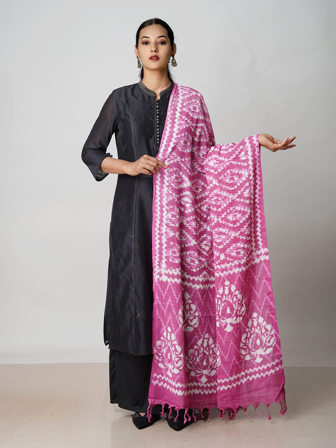 

Unnati Silks Bagru Printed Pure Cotton Dupatta, Pink