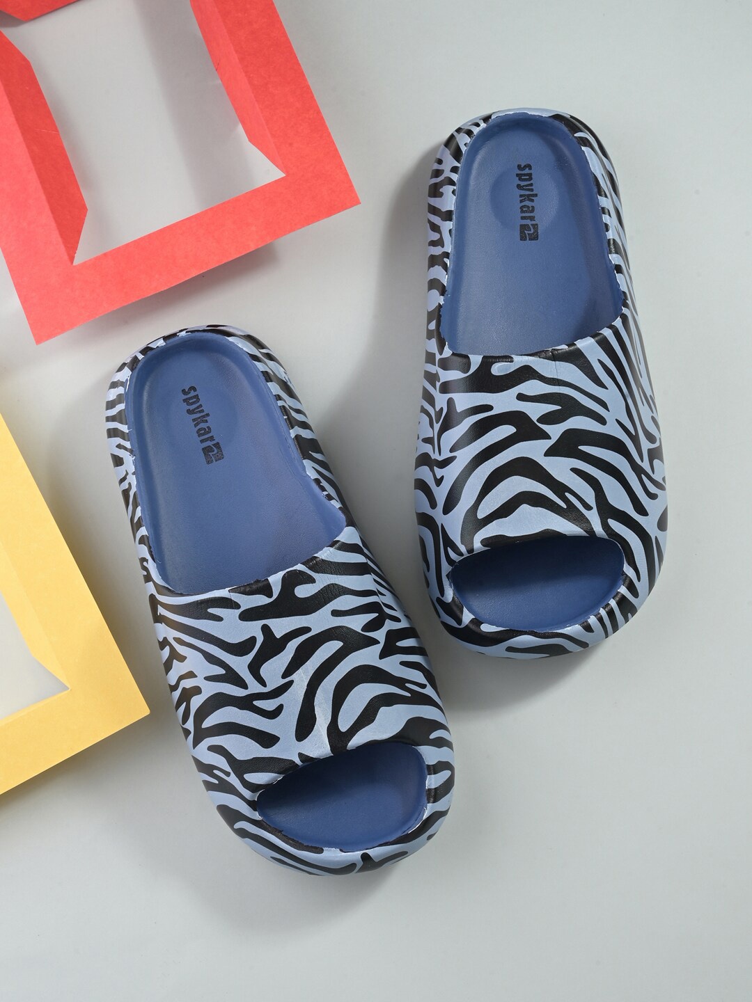 

SPYKAR Men Printed Croslite Sliders, Navy blue