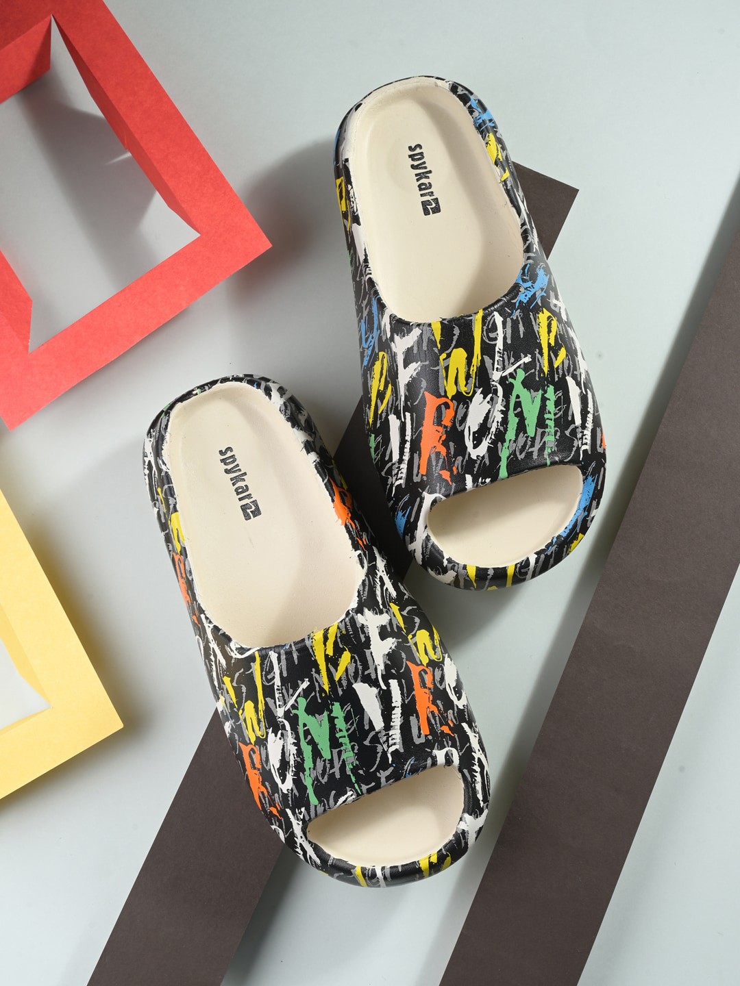 

SPYKAR Men Printed Sliders, Black