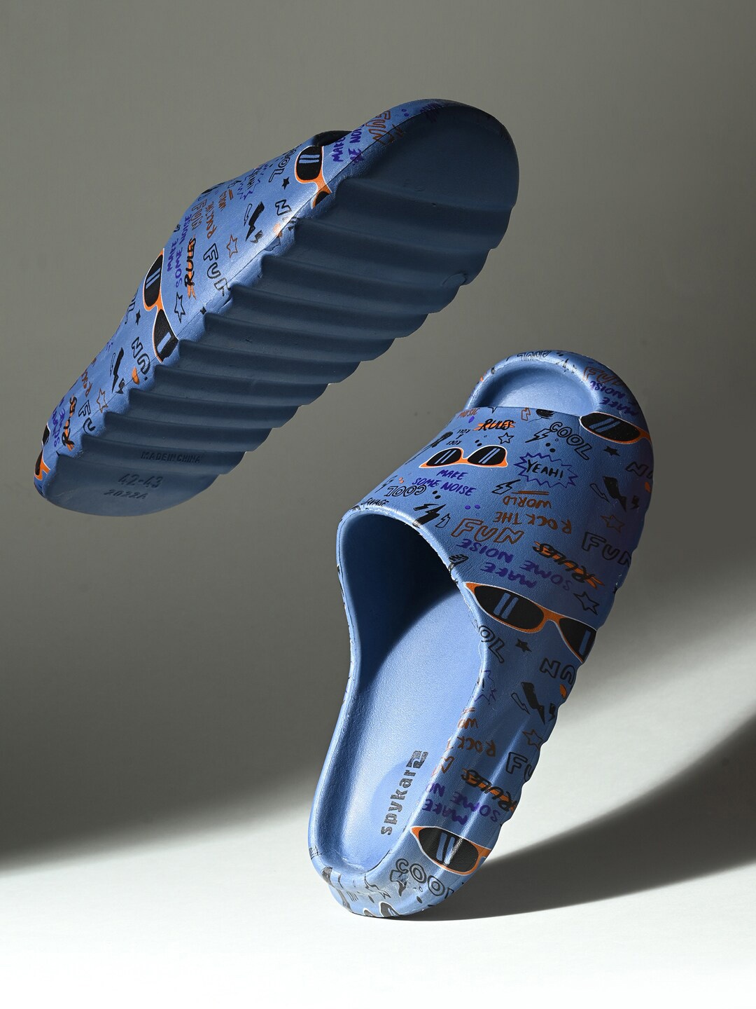 

SPYKAR Men Printed Croslite Sliders, Navy blue