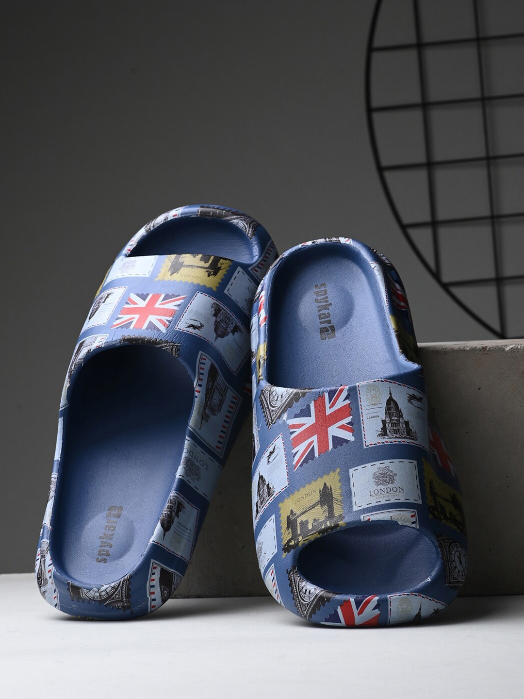 

SPYKAR Men Printed Sliders, Navy blue
