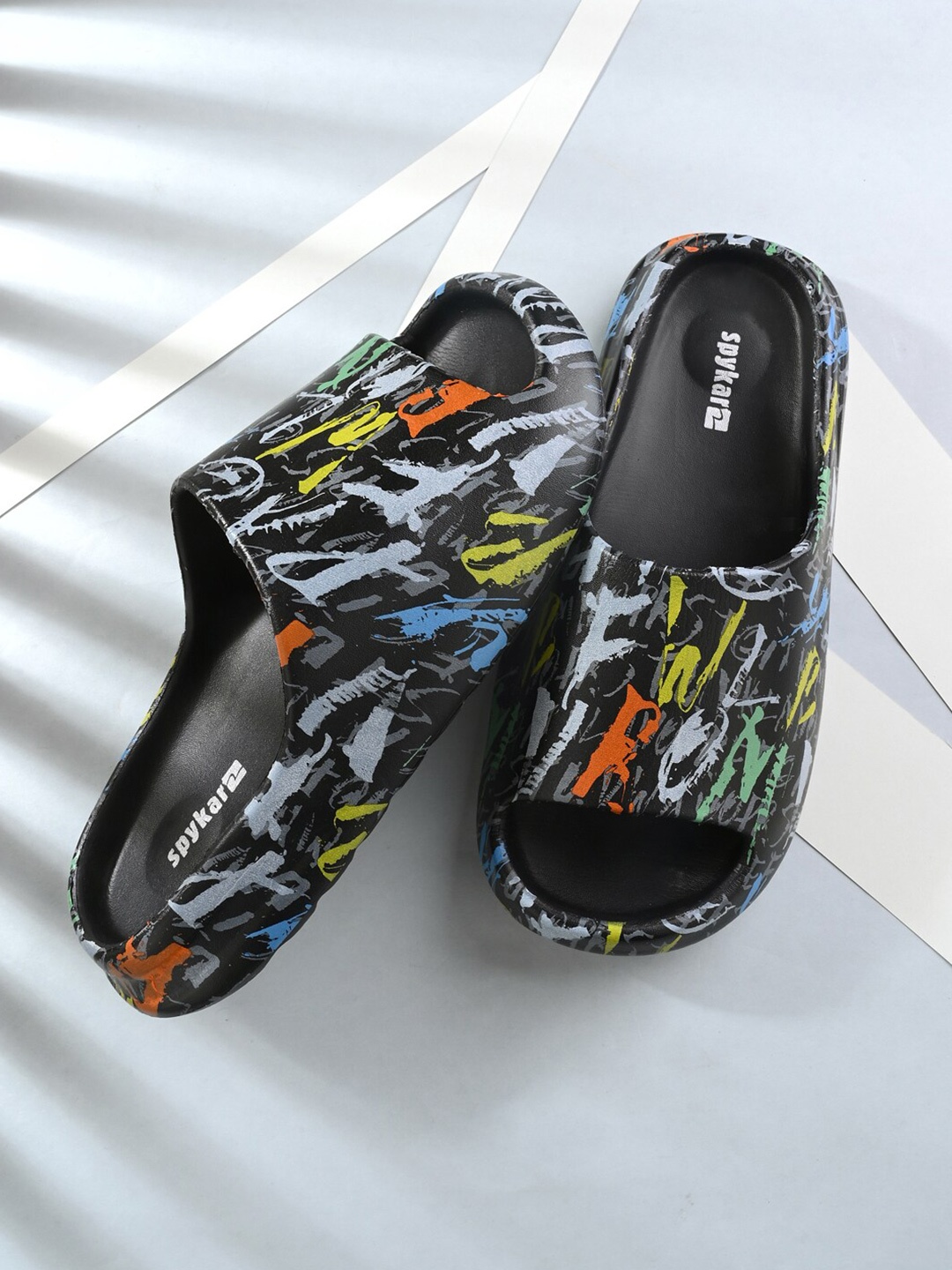 

SPYKAR Men Printed Croslite Sliders, Black