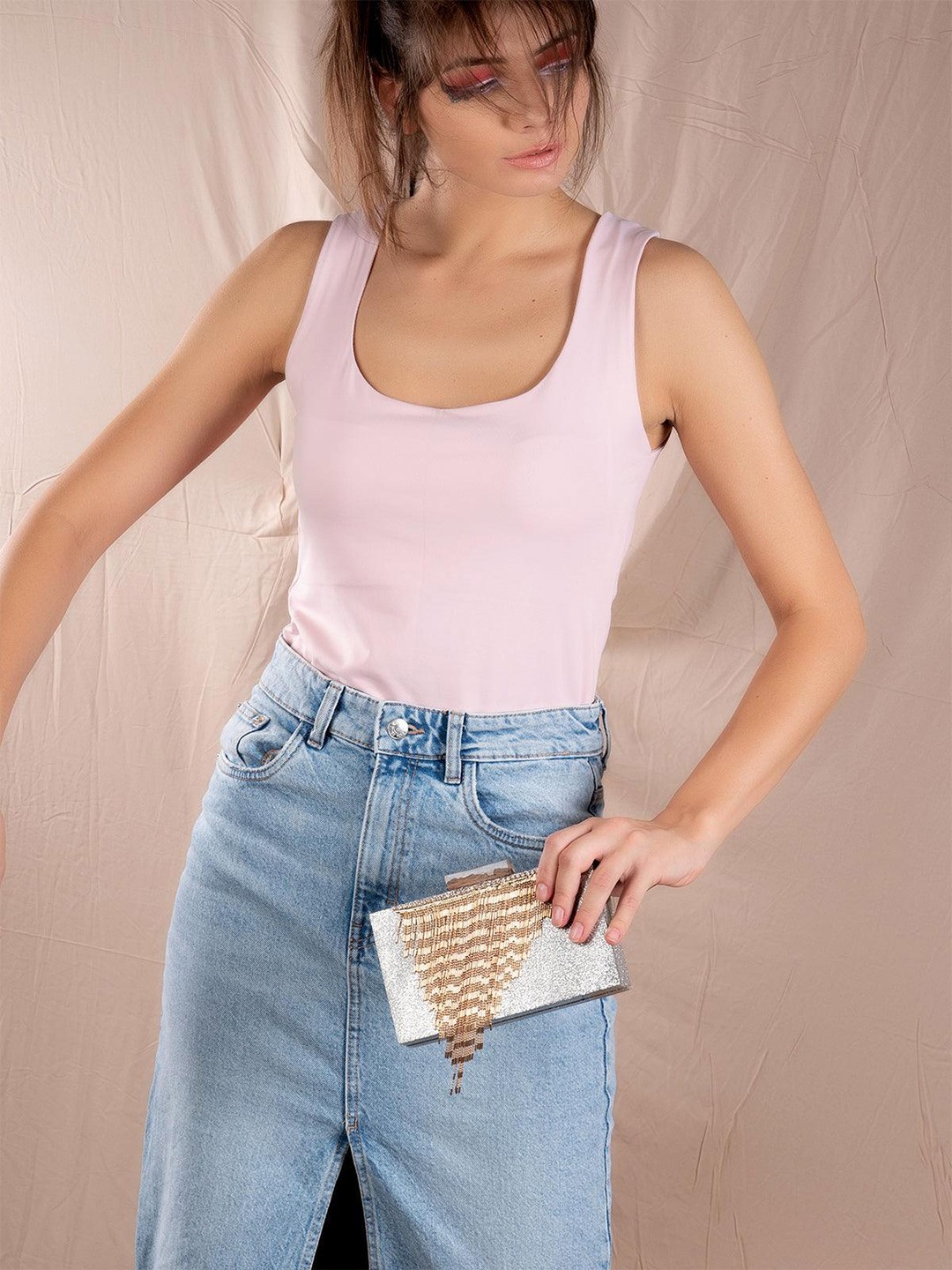 

ODETTE Embellished Box Clutch With Sling Strap, Grey