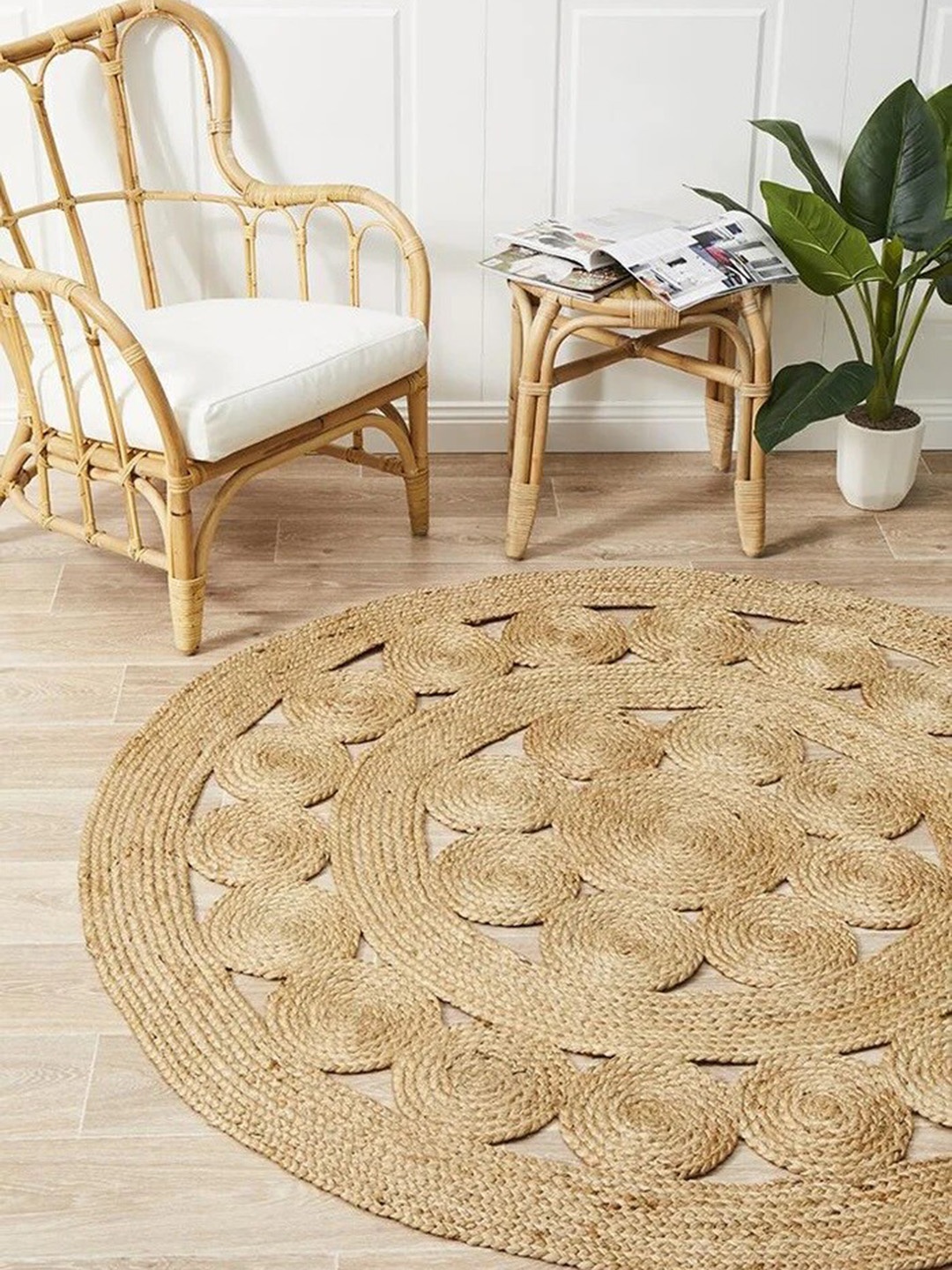 

Art Avenue BRENDA Brown Braided Round Jute Carpet