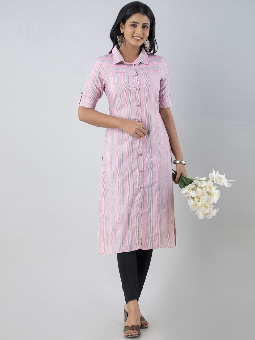 

PREKSHA Striped Shirt Collar Roll-Up Sleeve Straight Kurta, White