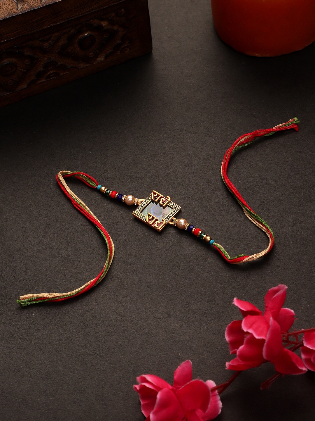 

Mali Fionna Tie-Up Peacock-Charm & Beaded Rakhi, Red
