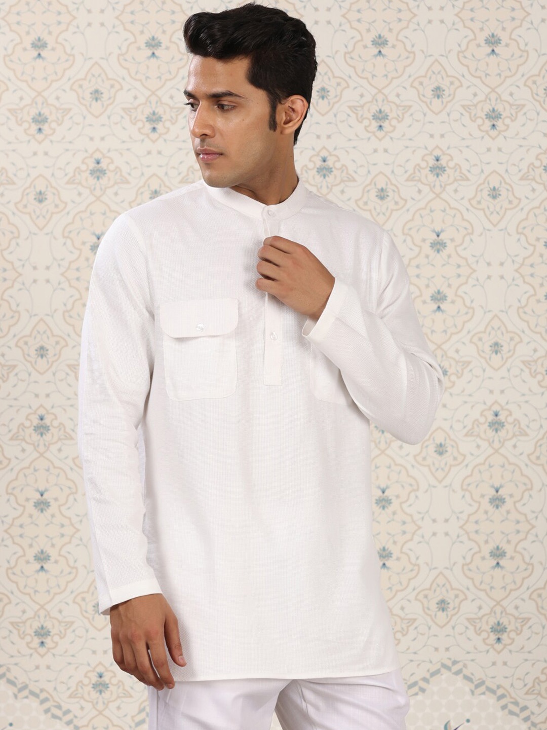 

Ode by House of Pataudi Band Collar Pure Cotton short Kurta, White