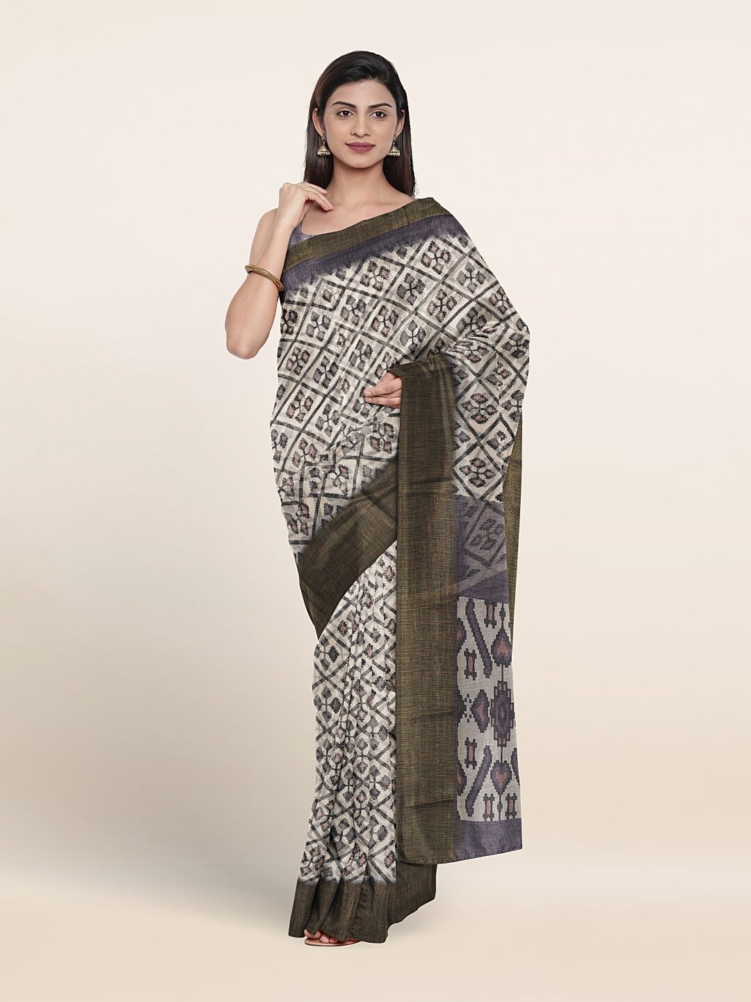 

Pothys Ethnic Motifs Printed Saree, Grey