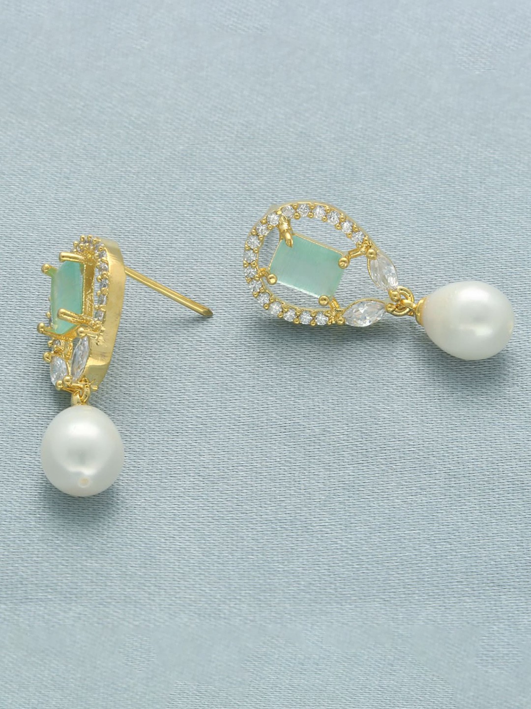 

Sri Jagdamba Pearls Dealer Gold-Plated Studded Contemporary Drop Earrings
