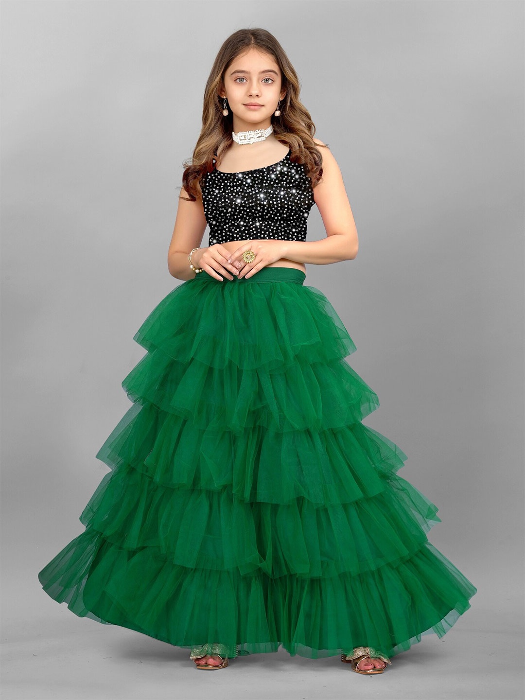 

APNISHA Girls Sequinned Semi-Stitched Lehenga & Unstitched Blouse With Dupatta, Green