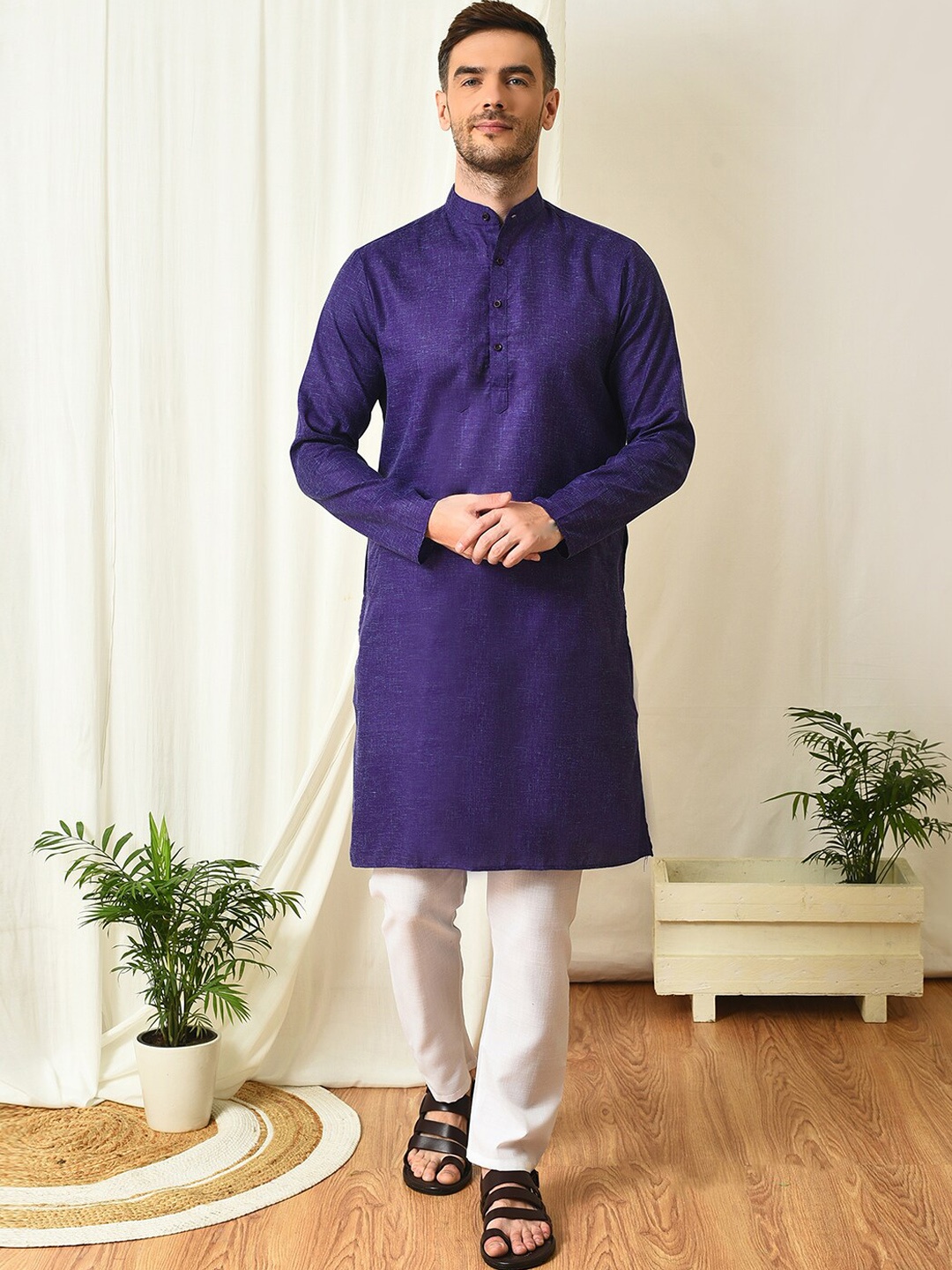 

Hangup Band Collar Straight Kurta with Pyjamas, Navy blue