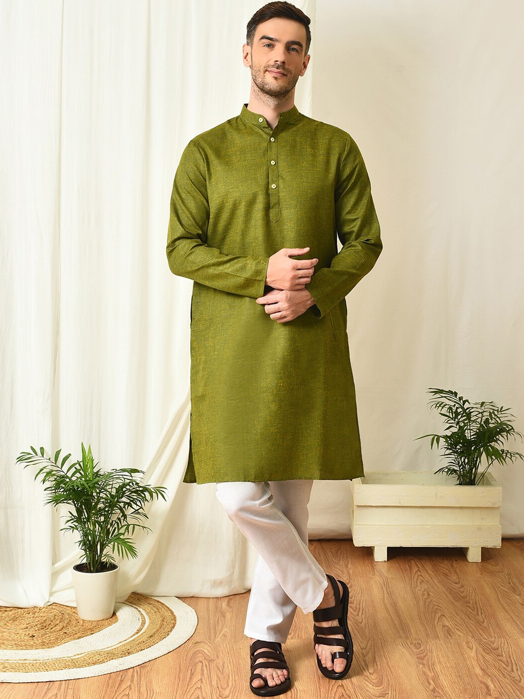

Hangup Slef Desg Regular Kurta with Pyjamas, Khaki