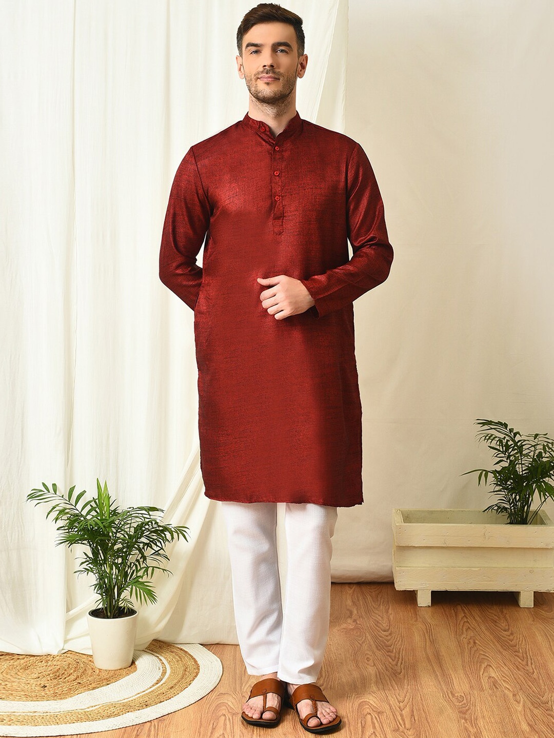 

Hangup Maroon Regular Kurta With Pyjamas
